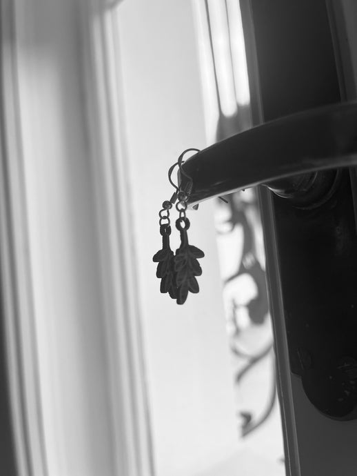 Bijoux en bois au laser – Conseils pour des pièces de bijoux légères et élégantes